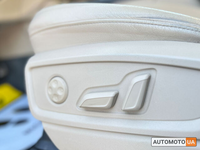 Белый Ауди Ку 5, объемом двигателя 2 л и пробегом 108 тыс. км за 29700 $, фото 22 на Automoto.ua