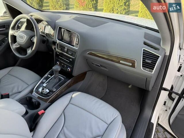 Ауді Ку 5 2017 у Львові на Automoto.ua Білий Ауді Ку 5, об'ємом двигуна 1.98 л та пробігом 147 тис. км за 17499 $, фото 56 на Automoto.ua