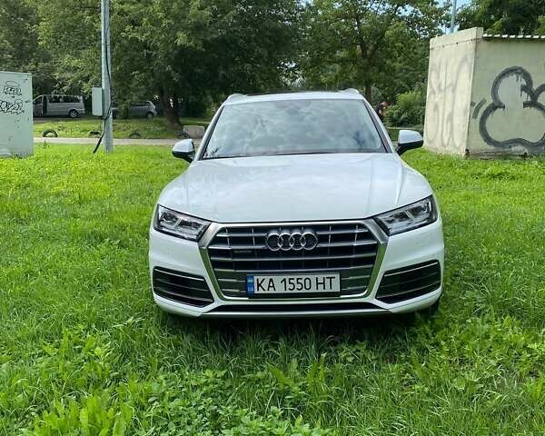 Белый Ауди Ку 5, объемом двигателя 1.98 л и пробегом 65 тыс. км за 31500 $, фото 1 на Automoto.ua