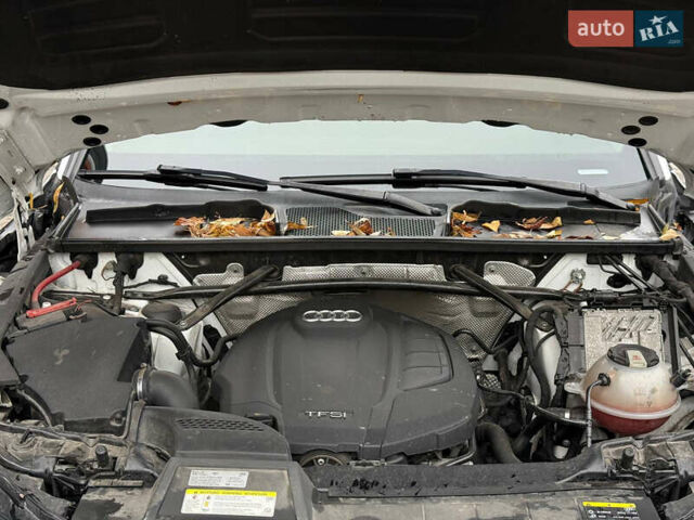 Белый Ауди Ку 5, объемом двигателя 1.98 л и пробегом 200 тыс. км за 22499 $, фото 10 на Automoto.ua