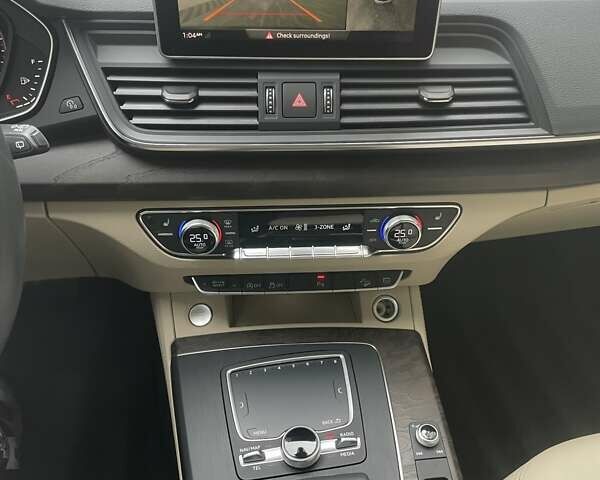 Белый Ауди Ку 5, объемом двигателя 2 л и пробегом 54 тыс. км за 27500 $, фото 18 на Automoto.ua