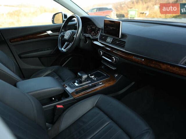 Белый Ауди Ку 5, объемом двигателя 1.98 л и пробегом 107 тыс. км за 29500 $, фото 19 на Automoto.ua