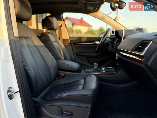 Белый Ауди Ку 5, объемом двигателя 1.98 л и пробегом 122 тыс. км за 27500 $, фото 7 на Automoto.ua