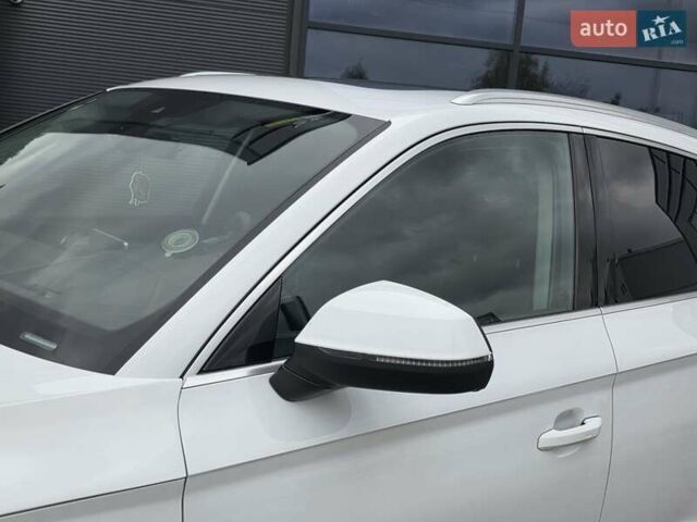 Білий Ауді Ку 5, об'ємом двигуна 2 л та пробігом 163 тис. км за 26750 $, фото 16 на Automoto.ua