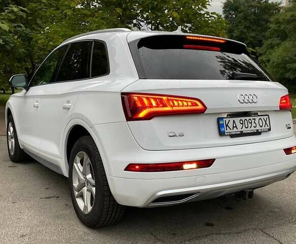 Белый Ауди Ку 5, объемом двигателя 1.98 л и пробегом 145 тыс. км за 25700 $, фото 2 на Automoto.ua