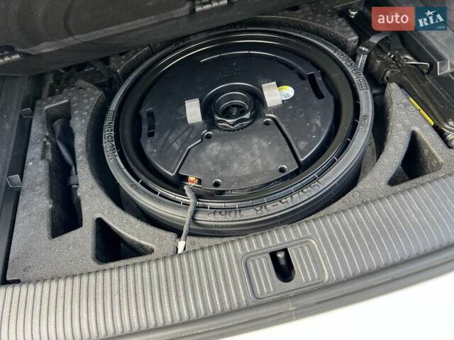 Ауди Ку 5 2017 в Киеве на Automoto.ua Белый Ауди Ку 5, объемом двигателя 1.98 л и пробегом 103 тыс. км за 23900 $, фото 25 на Automoto.ua