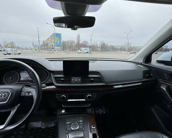 Белый Ауди Ку 5, объемом двигателя 1.98 л и пробегом 91 тыс. км за 24000 $, фото 11 на Automoto.ua
