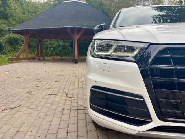 Білий Ауді Ку 5, об'ємом двигуна 2 л та пробігом 90 тис. км за 13000 $, фото 15 на Automoto.ua