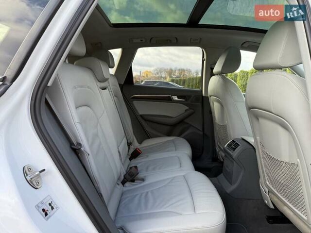 Ауді Ку 5 2017 у Львові на Automoto.ua Білий Ауді Ку 5, об'ємом двигуна 1.98 л та пробігом 147 тис. км за 17499 $, фото 49 на Automoto.ua