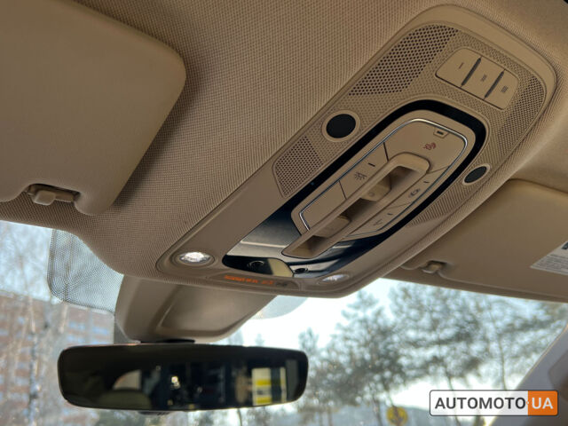 Белый Ауди Ку 5, объемом двигателя 2 л и пробегом 108 тыс. км за 29700 $, фото 29 на Automoto.ua