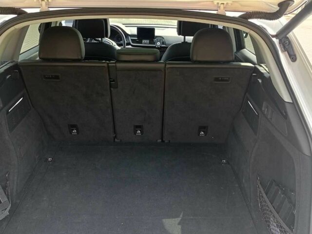 Белый Ауди Ку 5, объемом двигателя 2 л и пробегом 124 тыс. км за 23700 $, фото 13 на Automoto.ua