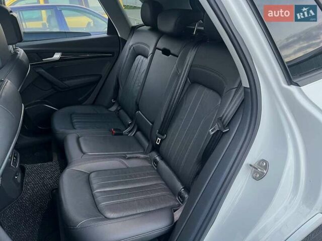 Белый Ауди Ку 5, объемом двигателя 2 л и пробегом 68 тыс. км за 26000 $, фото 9 на Automoto.ua