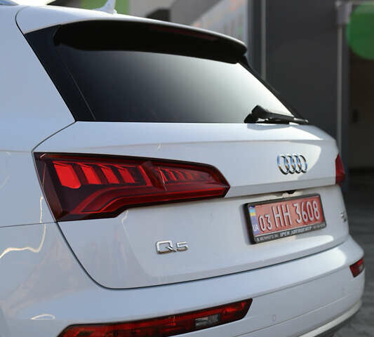 Белый Ауди Ку 5, объемом двигателя 1.98 л и пробегом 107 тыс. км за 29500 $, фото 10 на Automoto.ua