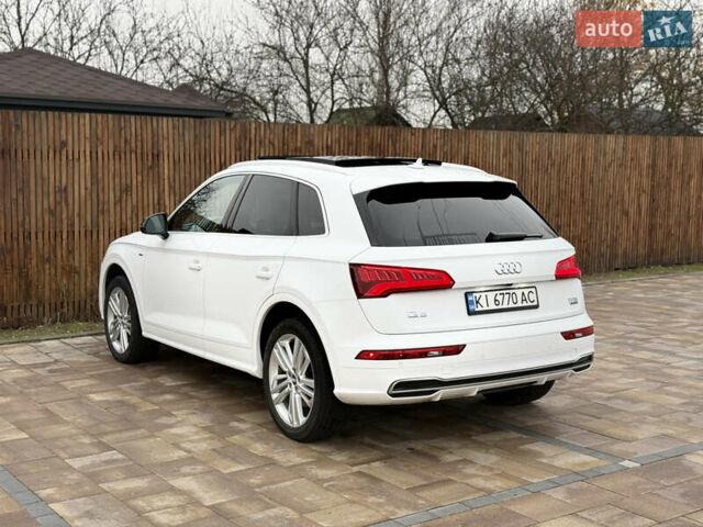 Белый Ауди Ку 5, объемом двигателя 1.98 л и пробегом 60 тыс. км за 26900 $, фото 8 на Automoto.ua