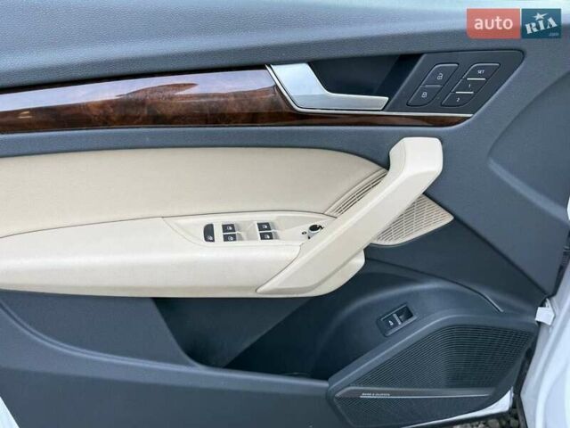 Ауді Ку 5 2017 у Луцьку на Automoto.ua Білий Ауді Ку 5, об'ємом двигуна 1.98 л та пробігом 190 тис. км за 17900 $, фото 38 на Automoto.ua