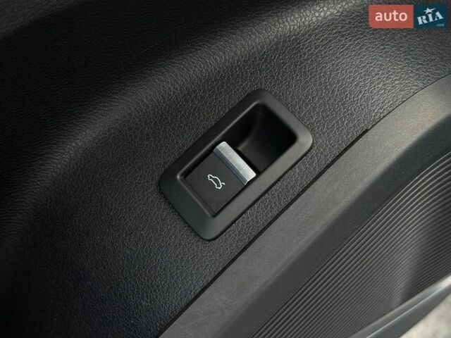 Белый Ауди Ку 5, объемом двигателя 1.98 л и пробегом 173 тыс. км за 26000 $, фото 28 на Automoto.ua