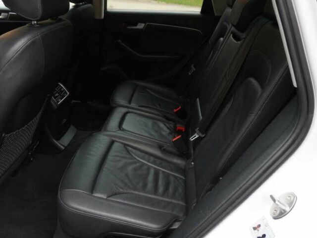 Белый Ауди Ку 5, объемом двигателя 2 л и пробегом 62 тыс. км за 15500 $, фото 11 на Automoto.ua