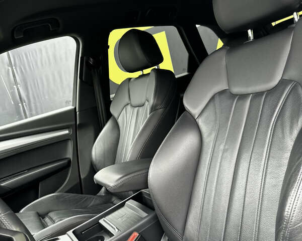 Білий Ауді Ку 5, об'ємом двигуна 1.97 л та пробігом 223 тис. км за 30900 $, фото 12 на Automoto.ua