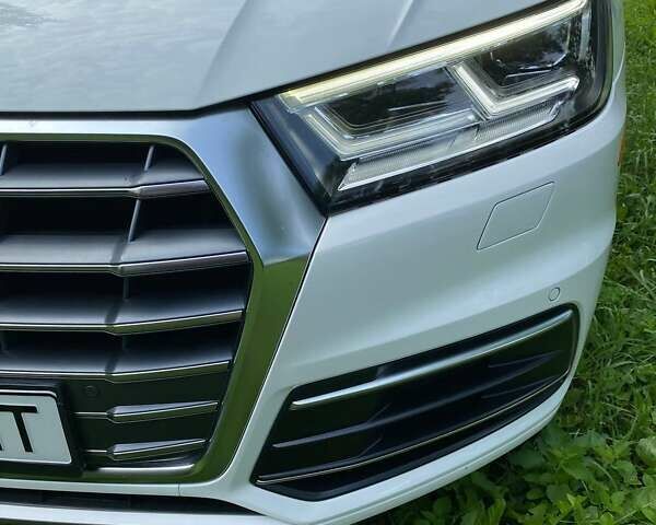 Белый Ауди Ку 5, объемом двигателя 1.98 л и пробегом 65 тыс. км за 31500 $, фото 19 на Automoto.ua