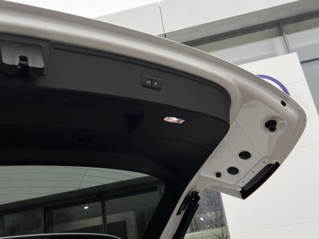 Белый Ауди Ку 5, объемом двигателя 2 л и пробегом 105 тыс. км за 34999 $, фото 38 на Automoto.ua