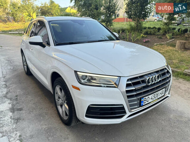 Білий Ауді Ку 5, об'ємом двигуна 2 л та пробігом 160 тис. км за 27000 $, фото 4 на Automoto.ua