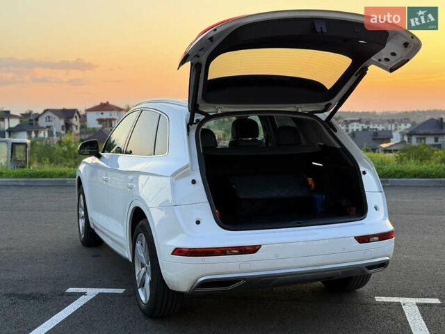 Белый Ауди Ку 5, объемом двигателя 1.98 л и пробегом 122 тыс. км за 27500 $, фото 31 на Automoto.ua