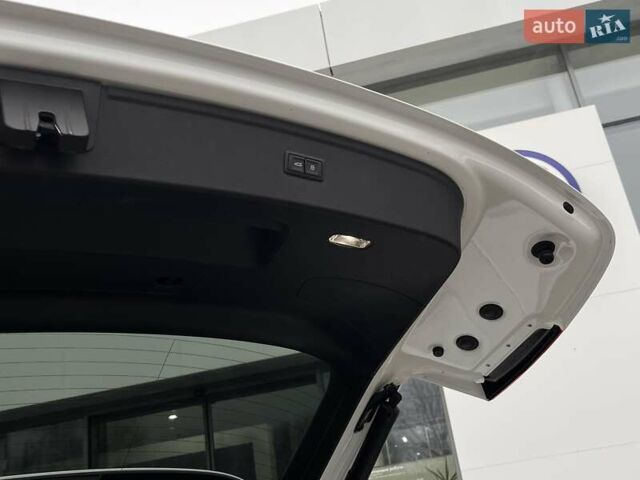 Белый Ауди Ку 5, объемом двигателя 1.98 л и пробегом 104 тыс. км за 36000 $, фото 36 на Automoto.ua