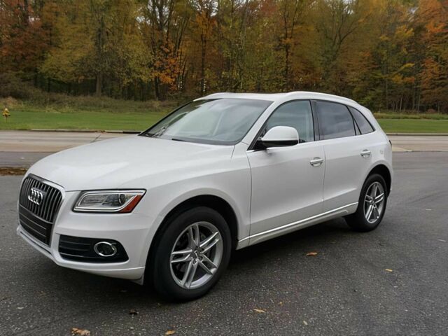 Білий Ауді Ку 5, об'ємом двигуна 2 л та пробігом 64 тис. км за 12500 $, фото 2 на Automoto.ua