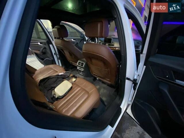 Білий Ауді Ку 5, об'ємом двигуна 1.98 л та пробігом 208 тис. км за 22950 $, фото 10 на Automoto.ua