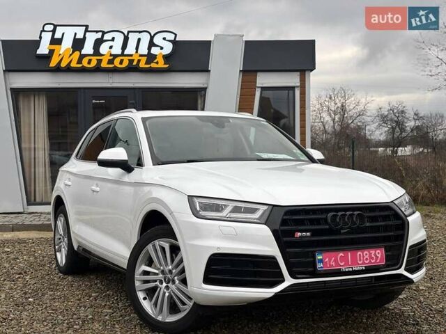 Білий Ауді Ку 5, об'ємом двигуна 2 л та пробігом 215 тис. км за 22000 $, фото 2 на Automoto.ua