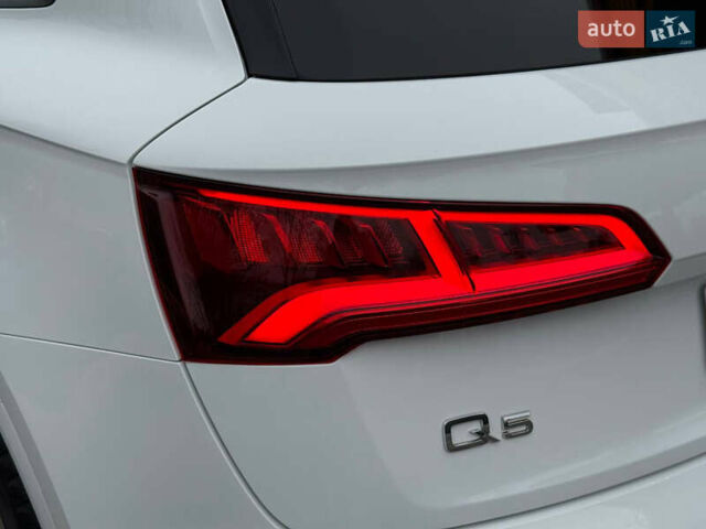 Белый Ауди Ку 5, объемом двигателя 1.98 л и пробегом 200 тыс. км за 22499 $, фото 24 на Automoto.ua