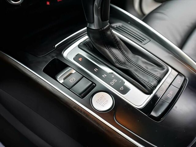 Білий Ауді Ку 5, об'ємом двигуна 2 л та пробігом 64 тис. км за 12500 $, фото 12 на Automoto.ua