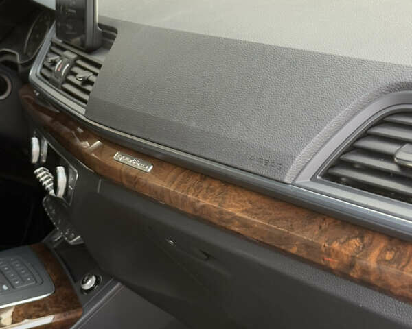 Білий Ауді Ку 5, об'ємом двигуна 1.98 л та пробігом 100 тис. км за 26500 $, фото 24 на Automoto.ua