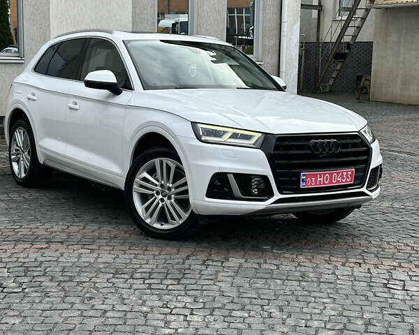 Белый Ауди Ку 5, объемом двигателя 1.98 л и пробегом 74 тыс. км за 26500 $, фото 4 на Automoto.ua