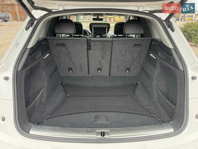 Белый Ауди Ку 5, объемом двигателя 1.98 л и пробегом 143 тыс. км за 25500 $, фото 12 на Automoto.ua