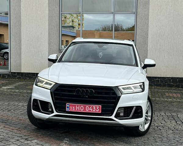 Белый Ауди Ку 5, объемом двигателя 1.98 л и пробегом 74 тыс. км за 26500 $, фото 3 на Automoto.ua