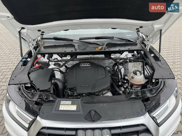 Белый Ауди Ку 5, объемом двигателя 1.98 л и пробегом 238 тыс. км за 18500 $, фото 33 на Automoto.ua