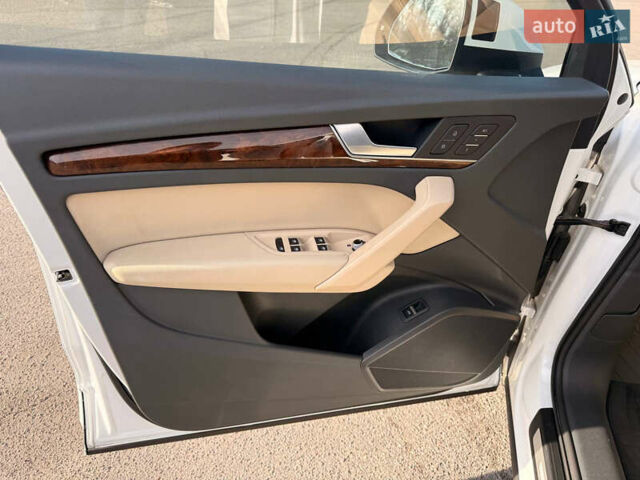 Белый Ауди Ку 5, объемом двигателя 1.98 л и пробегом 161 тыс. км за 23800 $, фото 10 на Automoto.ua