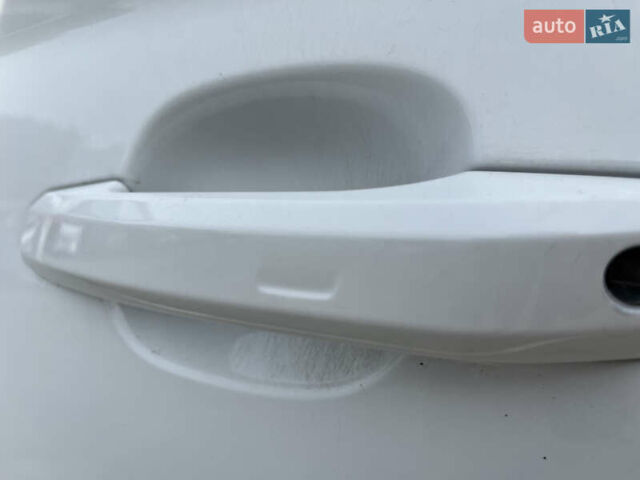 Белый Ауди Ку 5, объемом двигателя 2 л и пробегом 167 тыс. км за 22600 $, фото 8 на Automoto.ua