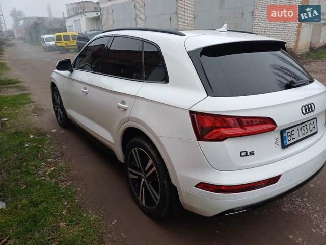 Білий Ауді Ку 5, об'ємом двигуна 1.98 л та пробігом 155 тис. км за 26200 $, фото 2 на Automoto.ua