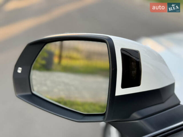 Белый Ауди Ку 5, объемом двигателя 2 л и пробегом 127 тыс. км за 24900 $, фото 36 на Automoto.ua