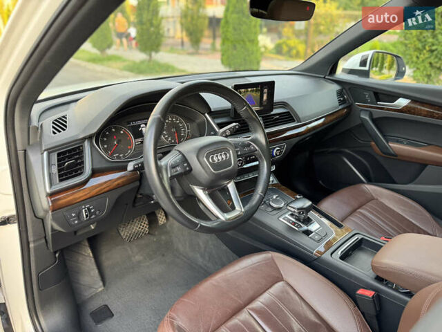 Белый Ауди Ку 5, объемом двигателя 2 л и пробегом 127 тыс. км за 24900 $, фото 41 на Automoto.ua