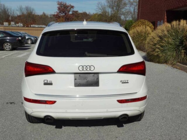 Белый Ауди Ку 5, объемом двигателя 2 л и пробегом 63 тыс. км за 14500 $, фото 6 на Automoto.ua