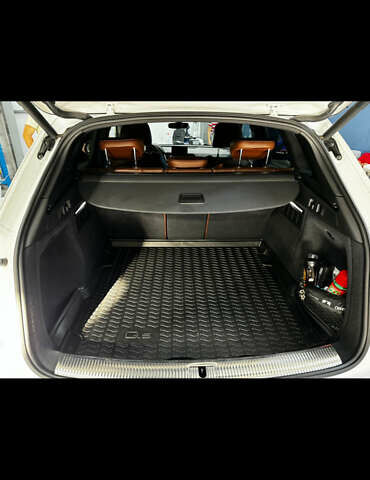 Белый Ауди Ку 5, объемом двигателя 1.97 л и пробегом 105 тыс. км за 32500 $, фото 13 на Automoto.ua