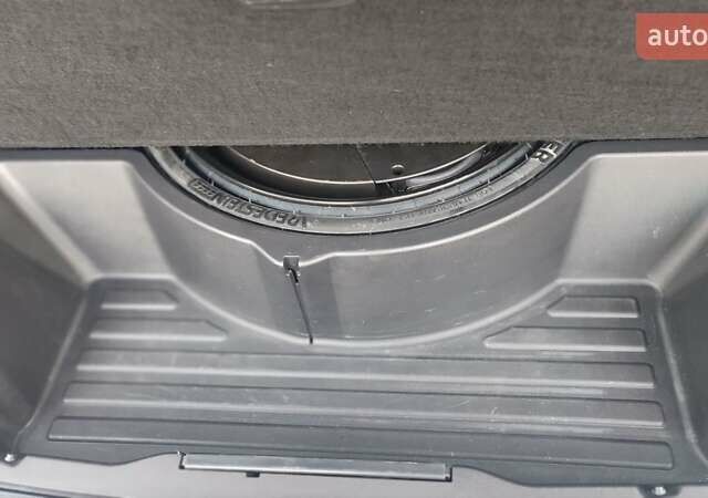 Білий Ауді Ку 5, об'ємом двигуна 1.98 л та пробігом 225 тис. км за 15900 $, фото 14 на Automoto.ua