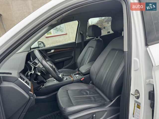 Белый Ауди Ку 5, объемом двигателя 1.98 л и пробегом 238 тыс. км за 18500 $, фото 17 на Automoto.ua