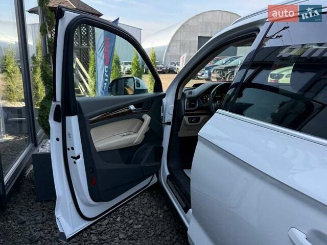 Ауді Ку 5 2017 у Луцьку на Automoto.ua Білий Ауді Ку 5, об'ємом двигуна 1.98 л та пробігом 190 тис. км за 17900 $, фото 33 на Automoto.ua