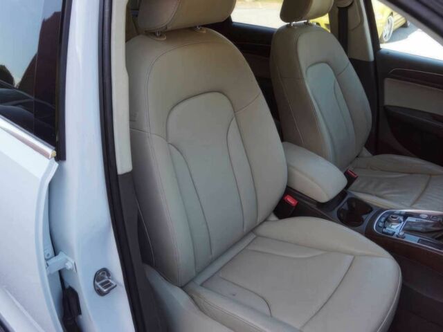 Белый Ауди Ку 5, объемом двигателя 2 л и пробегом 63 тыс. км за 14500 $, фото 10 на Automoto.ua