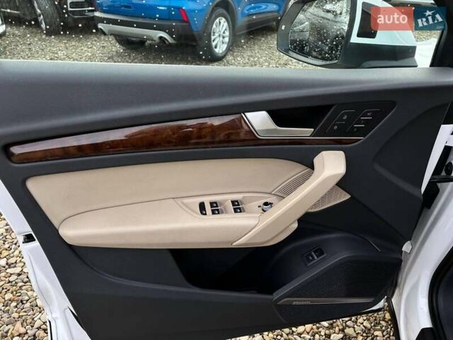 Білий Ауді Ку 5, об'ємом двигуна 2 л та пробігом 215 тис. км за 21800 $, фото 18 на Automoto.ua