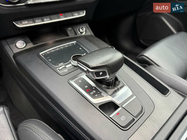 Белый Ауди Ку 5, объемом двигателя 1.98 л и пробегом 60 тыс. км за 26900 $, фото 20 на Automoto.ua